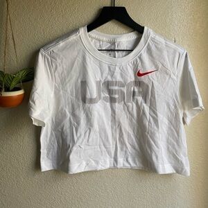 nike cropped usa shirt